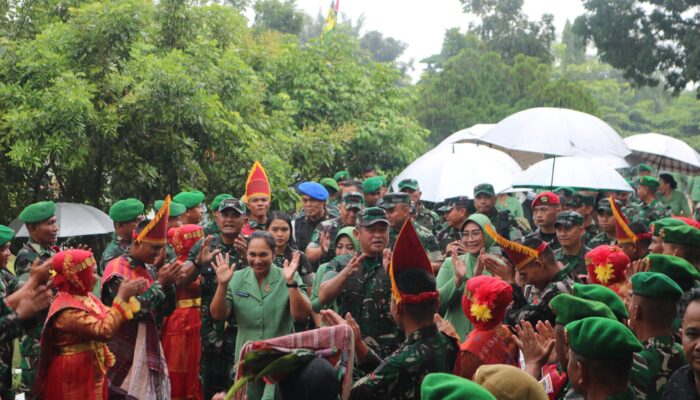 Jenderal TNI Maruli Simanjuntak M.Sc Kunker Ke 022/ PT , Prajurit harus Pegang Teguh Keakraban dan Cinta Keluarga.